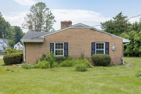 1002 Coalter Street Staunton VA 24401