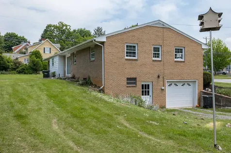 1002 Coalter Street Staunton VA 24401