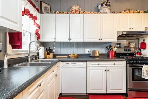 411 Fourth Street Shenandoah VA 22849