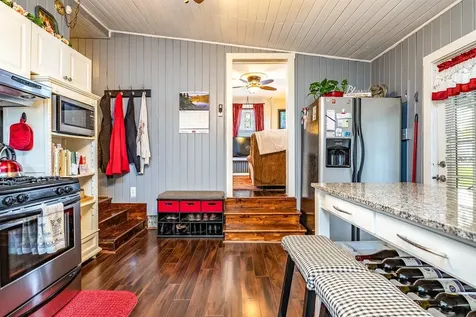 411 Fourth Street Shenandoah VA 22849