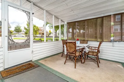 411 Fourth Street Shenandoah VA 22849