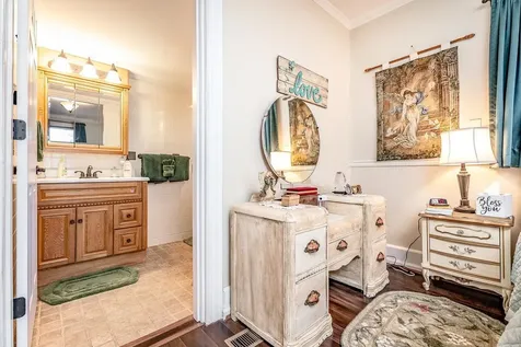 411 Fourth Street Shenandoah VA 22849