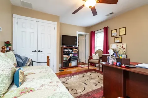 411 Fourth Street Shenandoah VA 22849