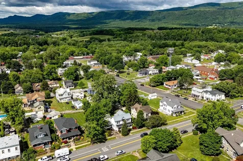 411 Fourth Street Shenandoah VA 22849