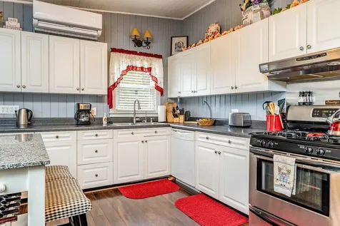 411 Fourth Street Shenandoah VA 22849