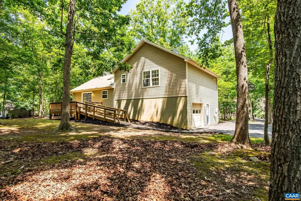 1 Westham Court Palmyra VA 22963