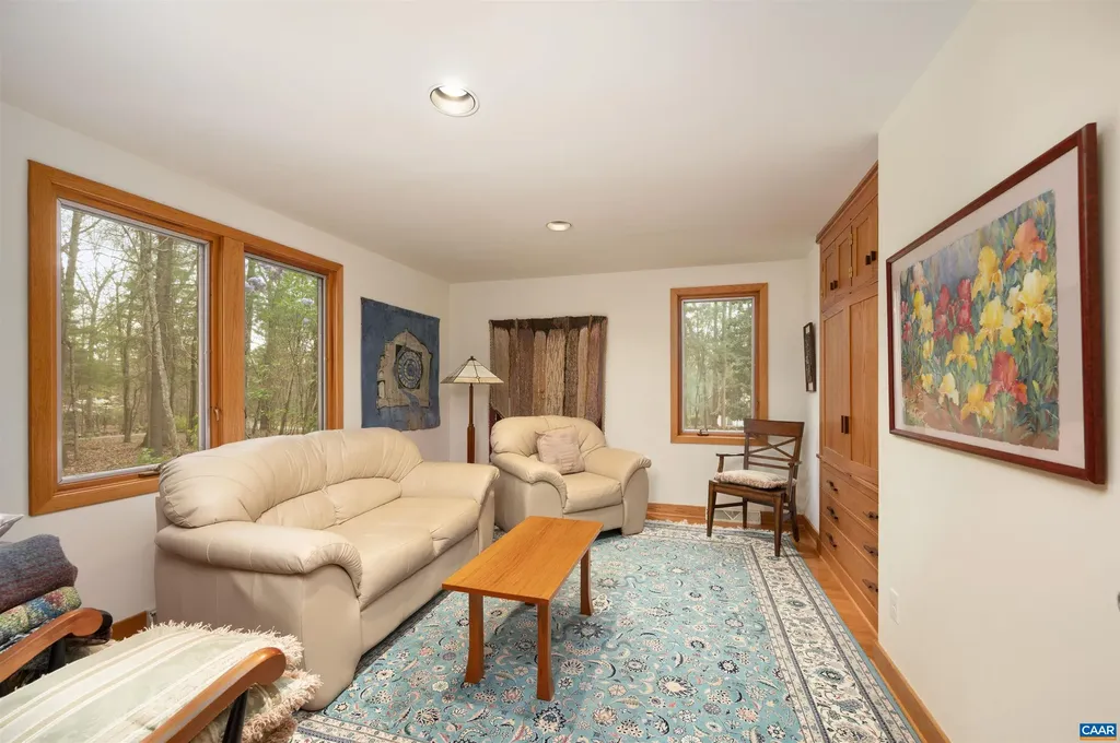 3160 Waverly Drive Charlottesville VA 22940