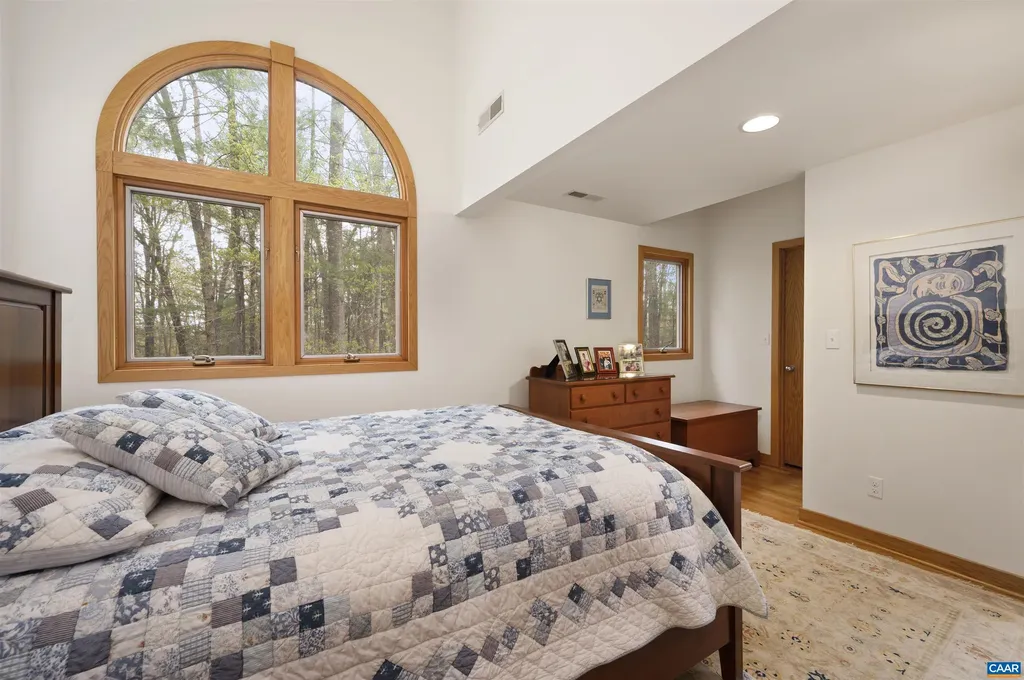 3160 Waverly Drive Charlottesville VA 22940