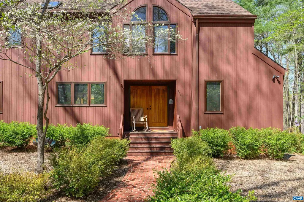 3160 Waverly Drive Charlottesville VA 22940