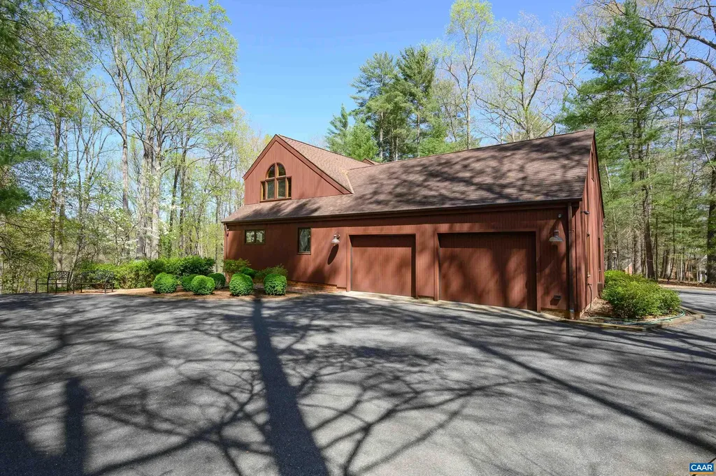 3160 Waverly Drive Charlottesville VA 22940