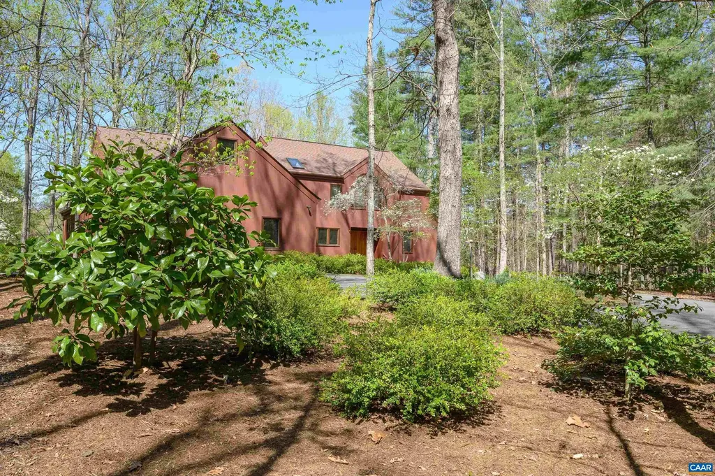 3160 Waverly Drive Charlottesville VA 22940