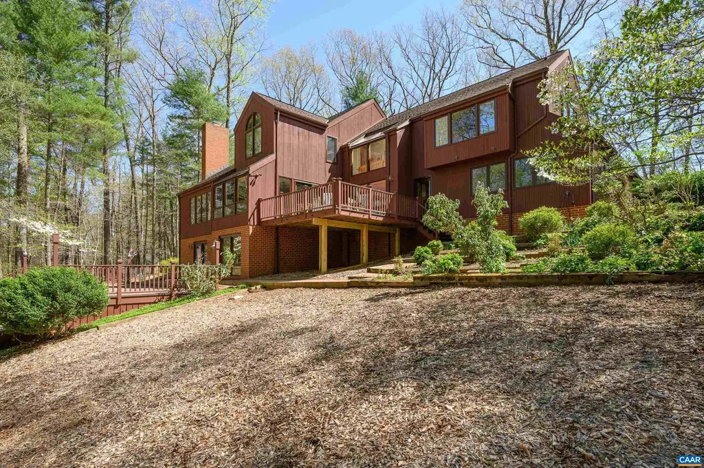 3160 Waverly Drive Charlottesville VA 22940