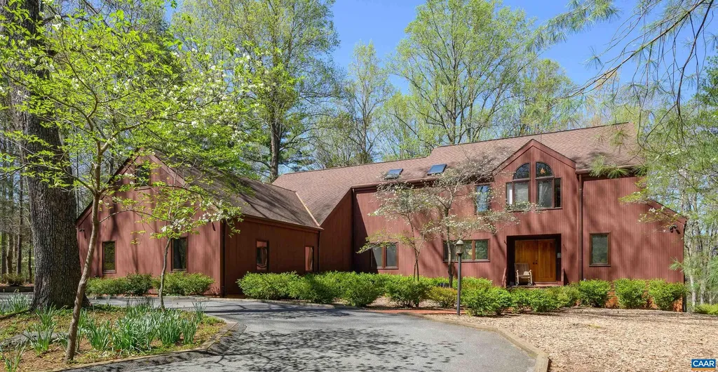 3160 Waverly Drive Charlottesville VA 22940