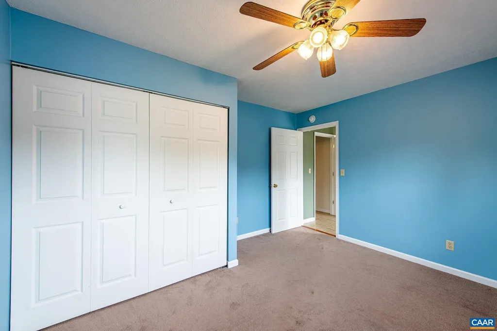 516 Lakeshore Drive S Louisa VA 23093