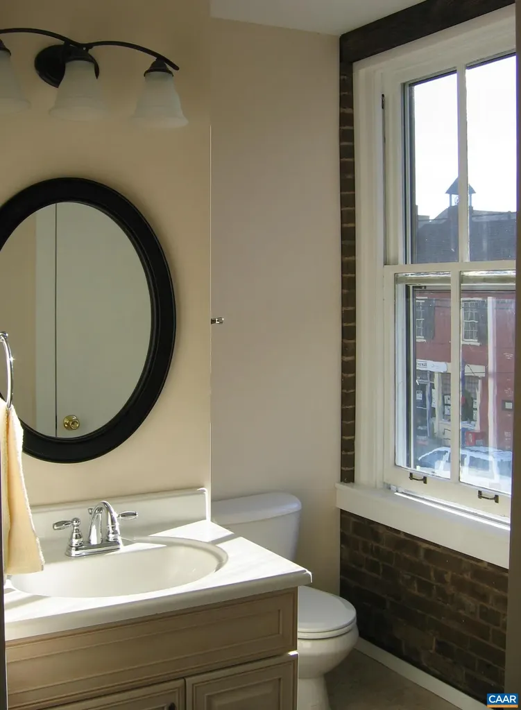 475 Valley Street Scottsville VA 24590