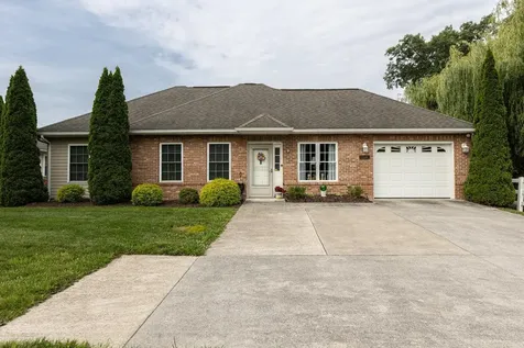 2119 Fieldale Place Rockingham VA 22801