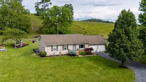 10356 Waggys Creek Road Dayton VA 22821