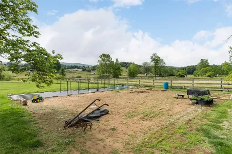 10356 Waggys Creek Road Dayton VA 22821