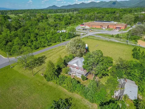 506 Williams Avenue Shenandoah VA 22849