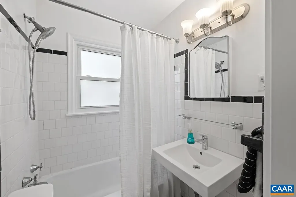 1007 Saint Charles Avenue Charlottesville VA 22901