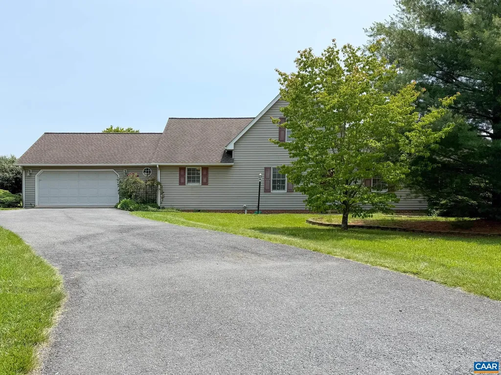 13 Logan Lane Fishersville VA 22939