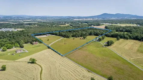 9942 Austin Mountain Trail Grottoes VA 24441