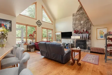 9942 Austin Mountain Trail Grottoes VA 24441