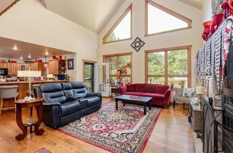 9942 Austin Mountain Trail Grottoes VA 24441