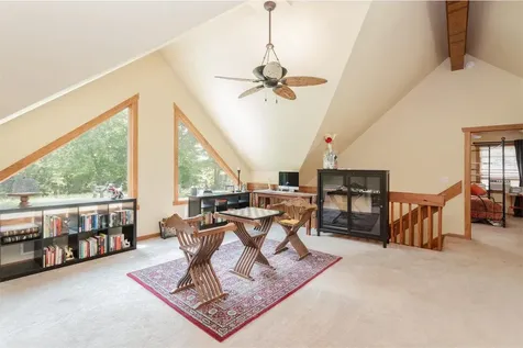 9942 Austin Mountain Trail Grottoes VA 24441