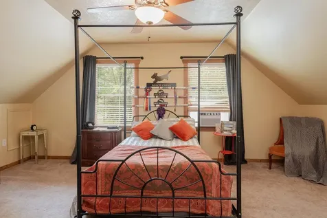 9942 Austin Mountain Trail Grottoes VA 24441