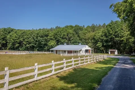 9942 Austin Mountain Trail Grottoes VA 24441