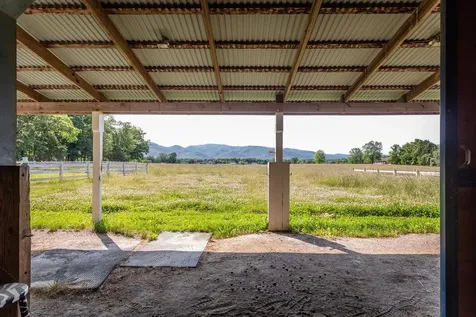 9942 Austin Mountain Trail Grottoes VA 24441