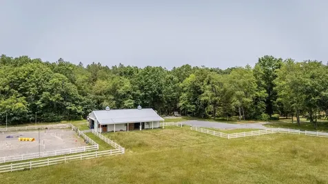 9942 Austin Mountain Trail Grottoes VA 24441