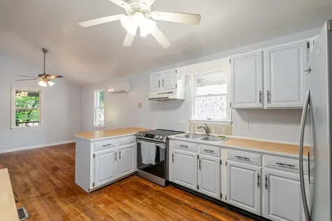 209 Park Avenue Grottoes VA 24441