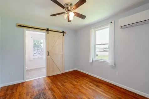 209 Park Avenue Grottoes VA 24441