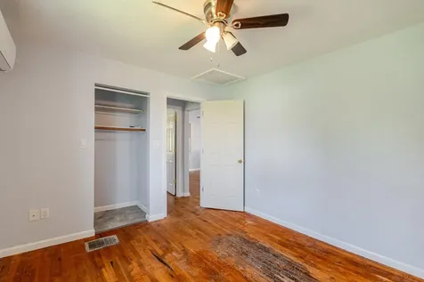 209 Park Avenue Grottoes VA 24441