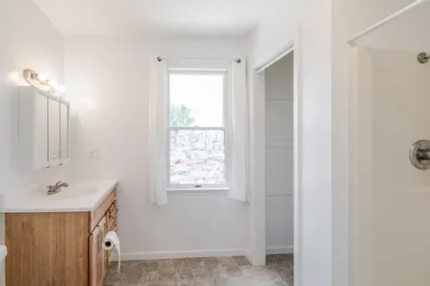 209 Park Avenue Grottoes VA 24441