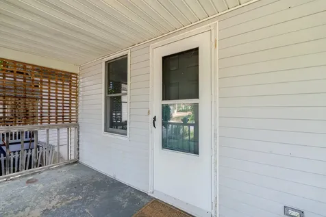 209 Park Avenue Grottoes VA 24441