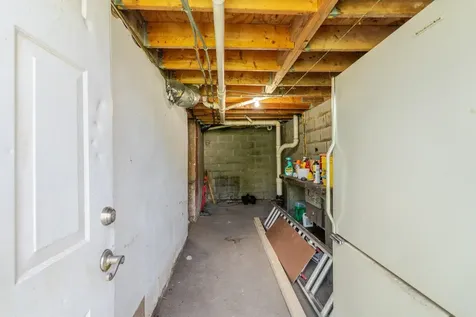 209 Park Avenue Grottoes VA 24441