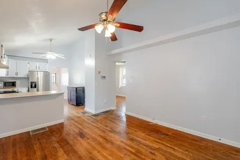 209 Park Avenue Grottoes VA 24441