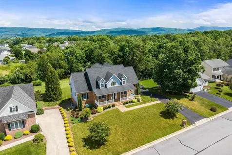 2554 Village Drive Waynesboro VA 22980