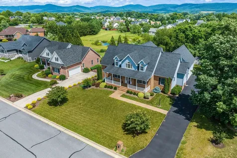2554 Village Drive Waynesboro VA 22980