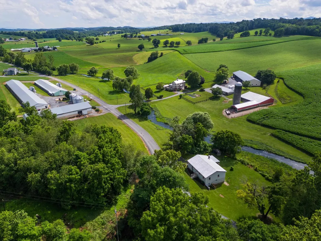 5942 Mossy Creek Road Bridgewater VA 22812