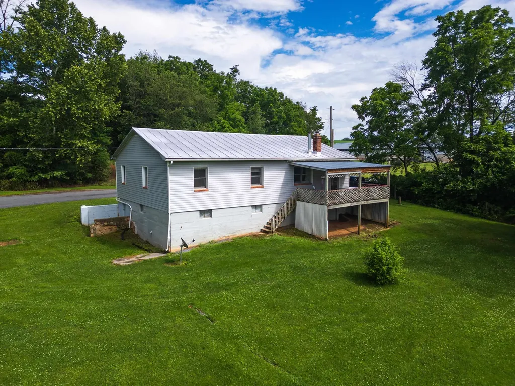 5942 Mossy Creek Road Bridgewater VA 22812