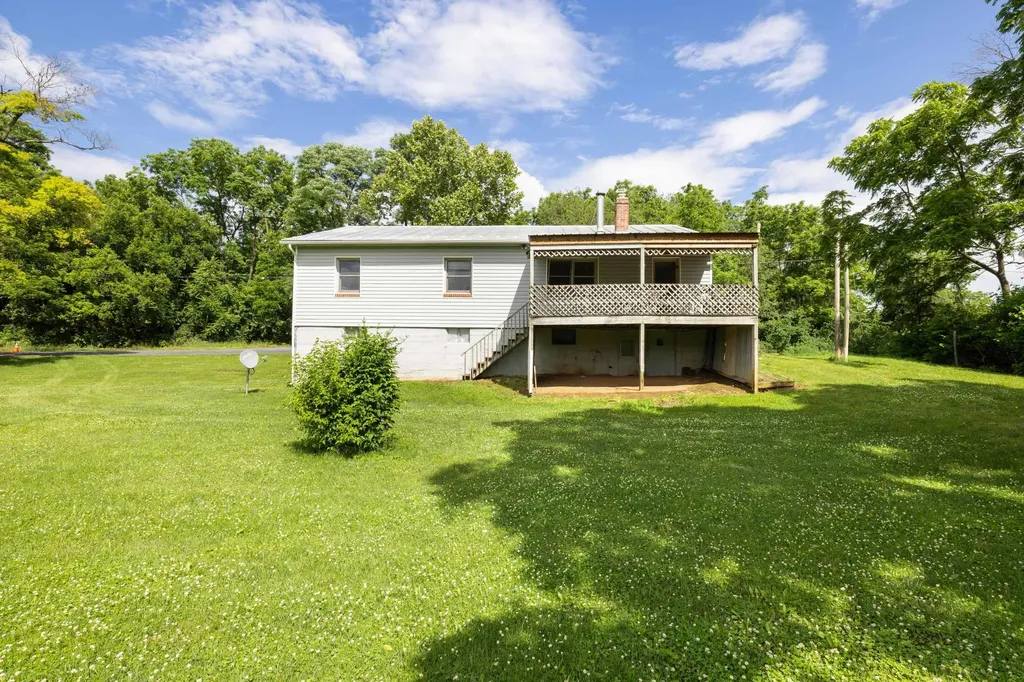 5942 Mossy Creek Road Bridgewater VA 22812