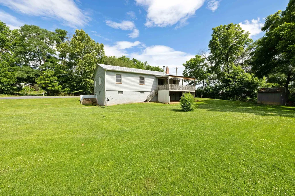 5942 Mossy Creek Road Bridgewater VA 22812