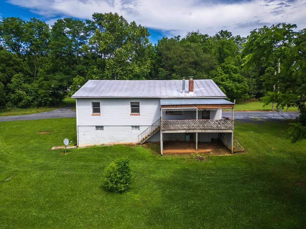 5942 Mossy Creek Road Bridgewater VA 22812