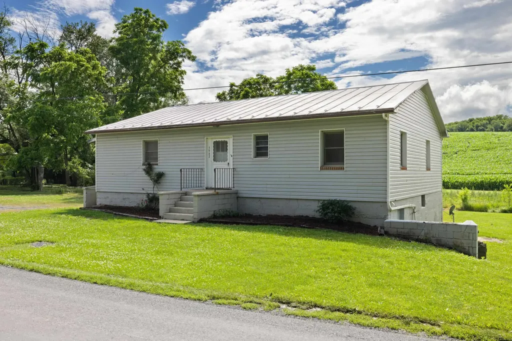 5942 Mossy Creek Road Bridgewater VA 22812