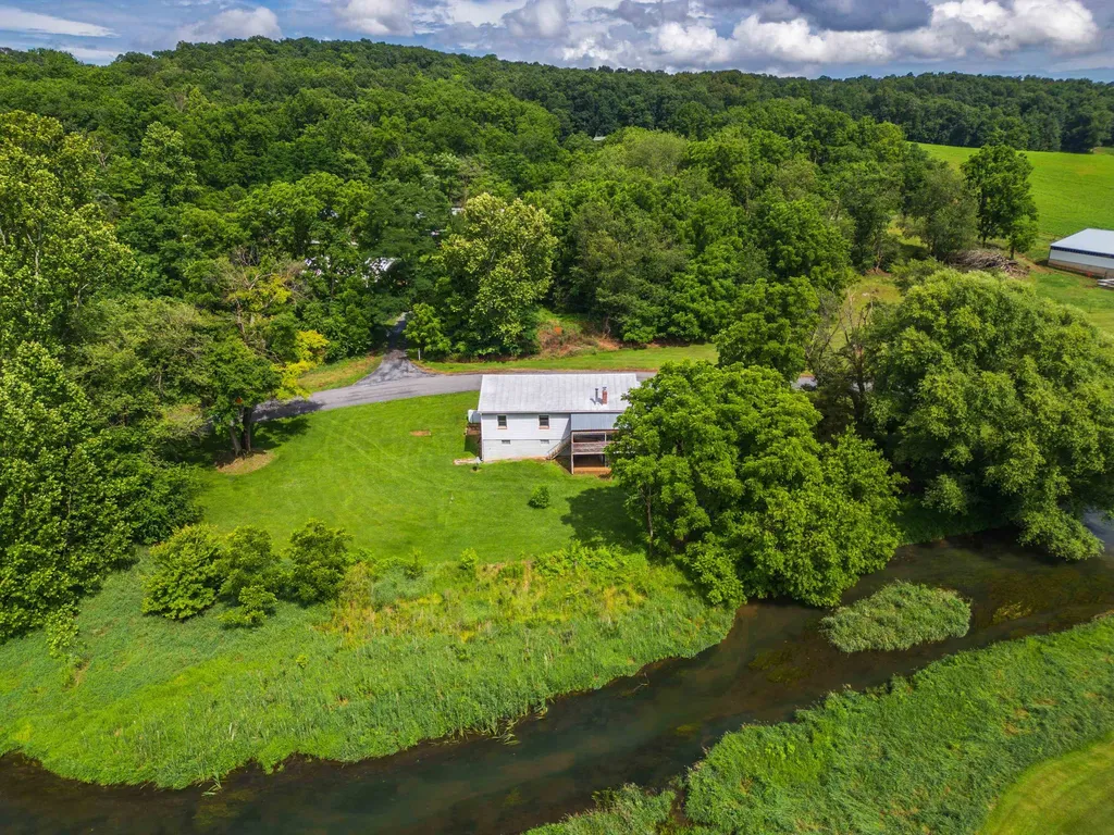 5942 Mossy Creek Road Bridgewater VA 22812