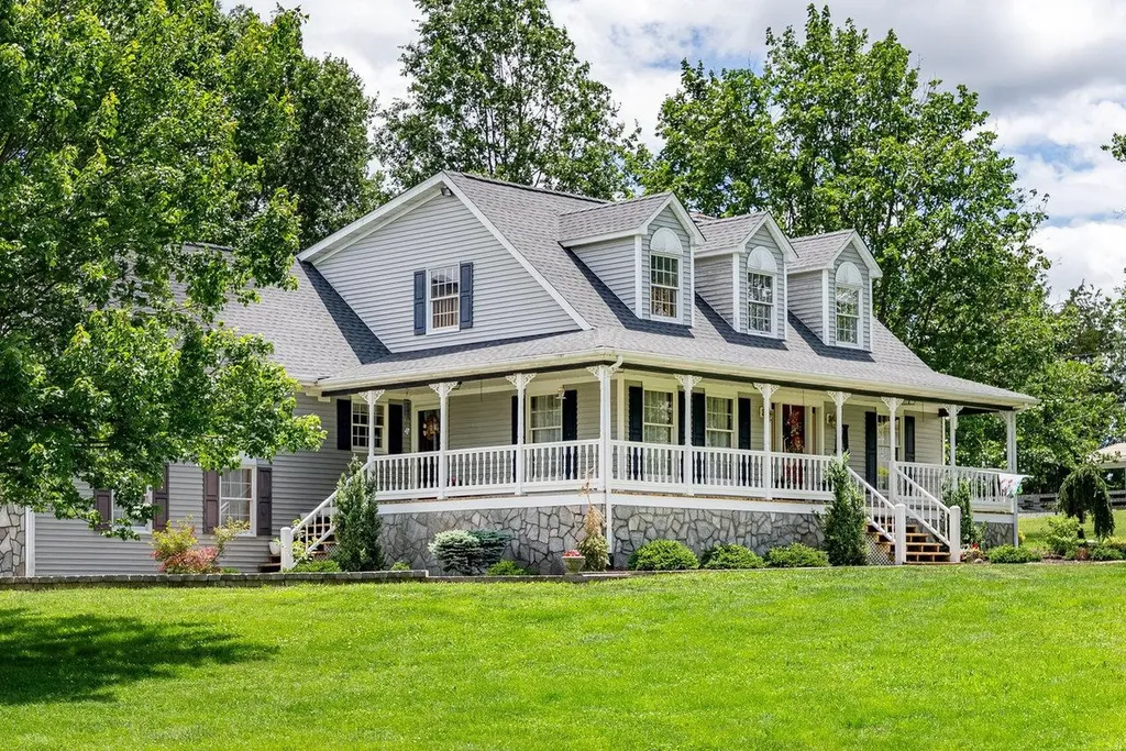 17962 Old Barn Lane Elkton VA 22827